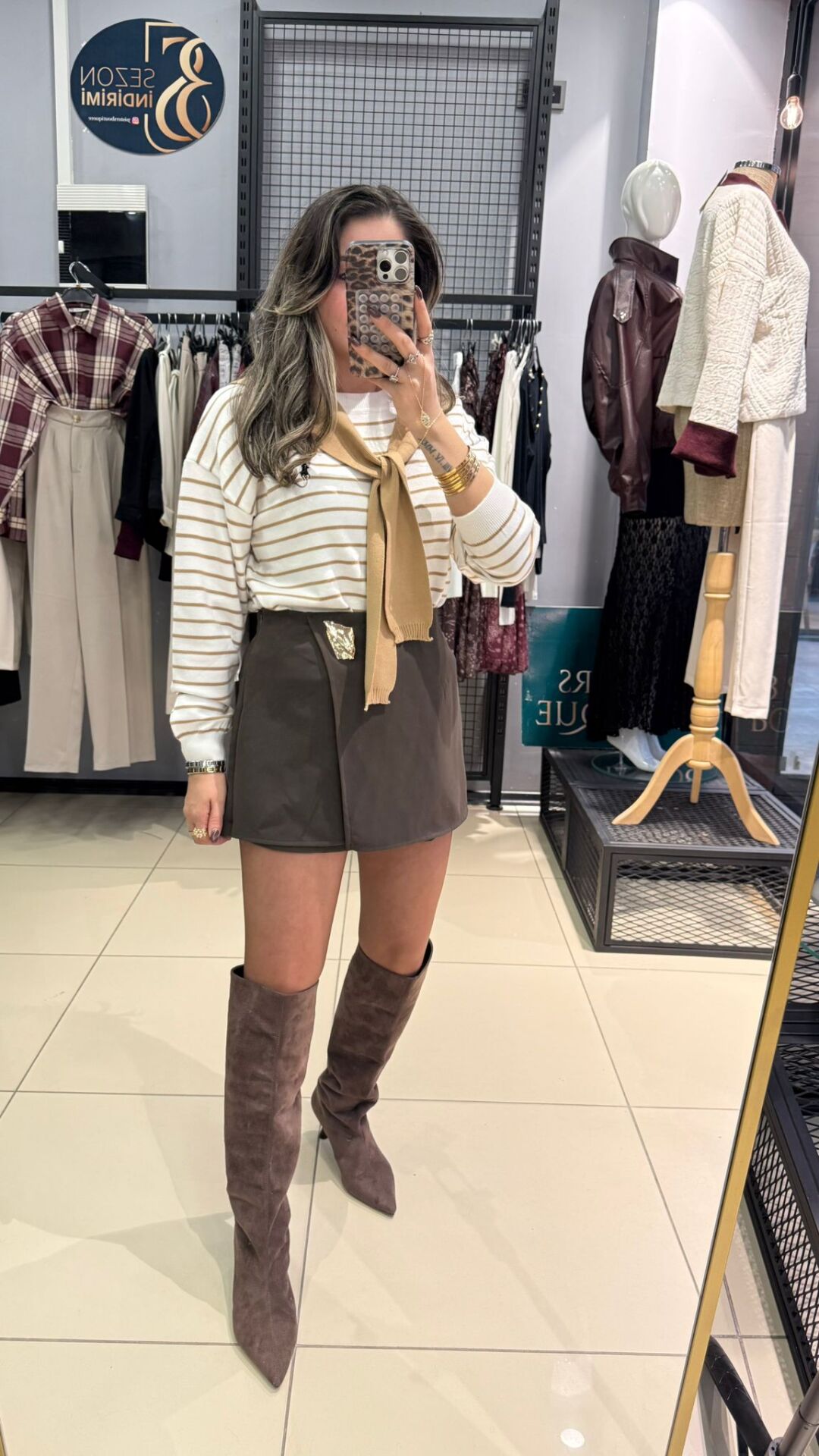 Gold Dügmeli Marka Model Etek-KAHVE