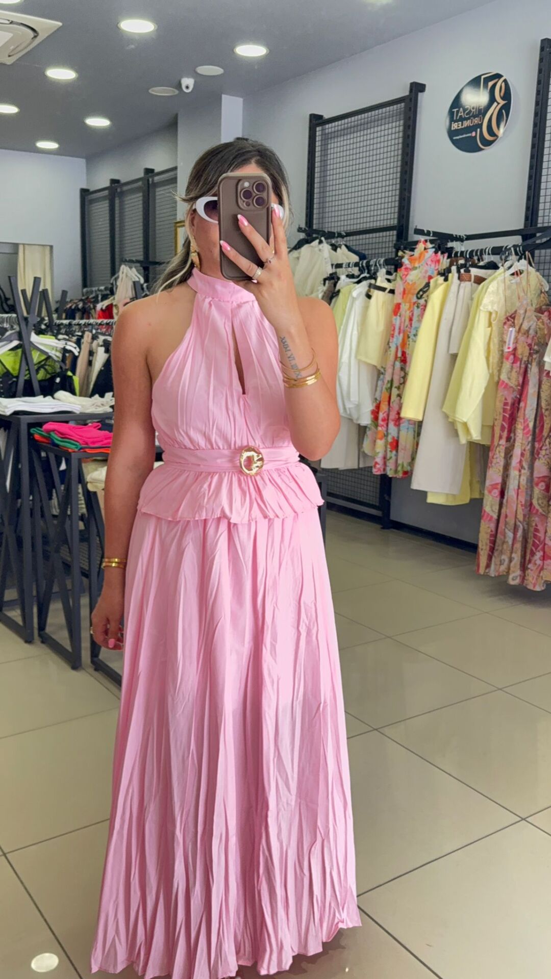 Pembe Tasarım Pilliseli Takım