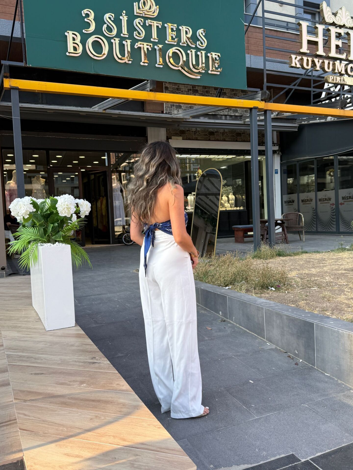 Saten Sırtı Bağlamalı Straplez Bluz