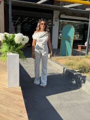 Beyaz Puantiye Desenli Saten Pantolon Takım