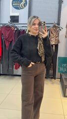 Kendinden LeoparFular Detaylı Kazak-SİYAH