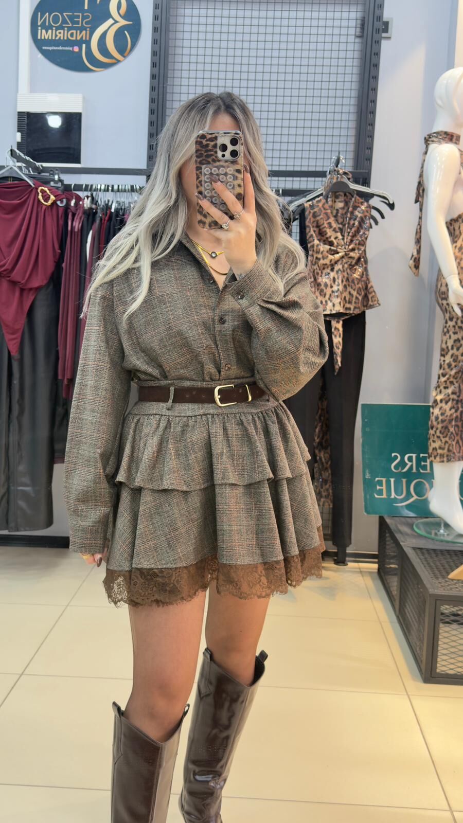 Dantel Detaylı Gömlekli Takım