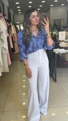 Mavi Üç Boyutlu İşlemeli Gömlek