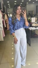 Mavi Üç Boyutlu İşlemeli Gömlek