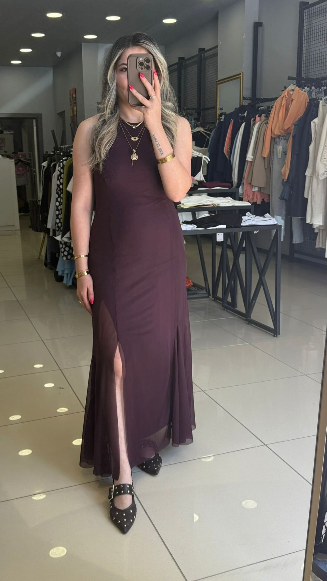 Marka Model Yırtmaçlı Şifon Elbise