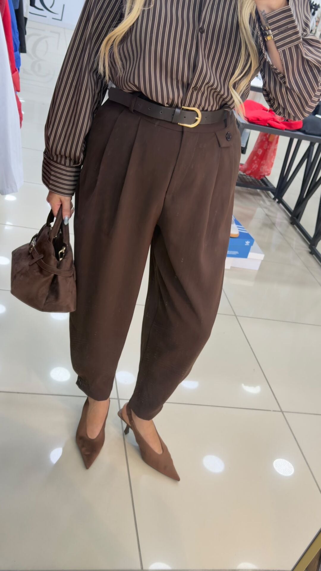 Paçası Düğmeli Kumaş Şalvar Kesim Pantolon