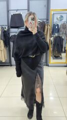 Yarasa Model Boğazlı Üçgen Kazak-SİYAH