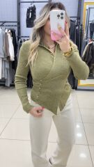 Düğme Detaylı Bluz