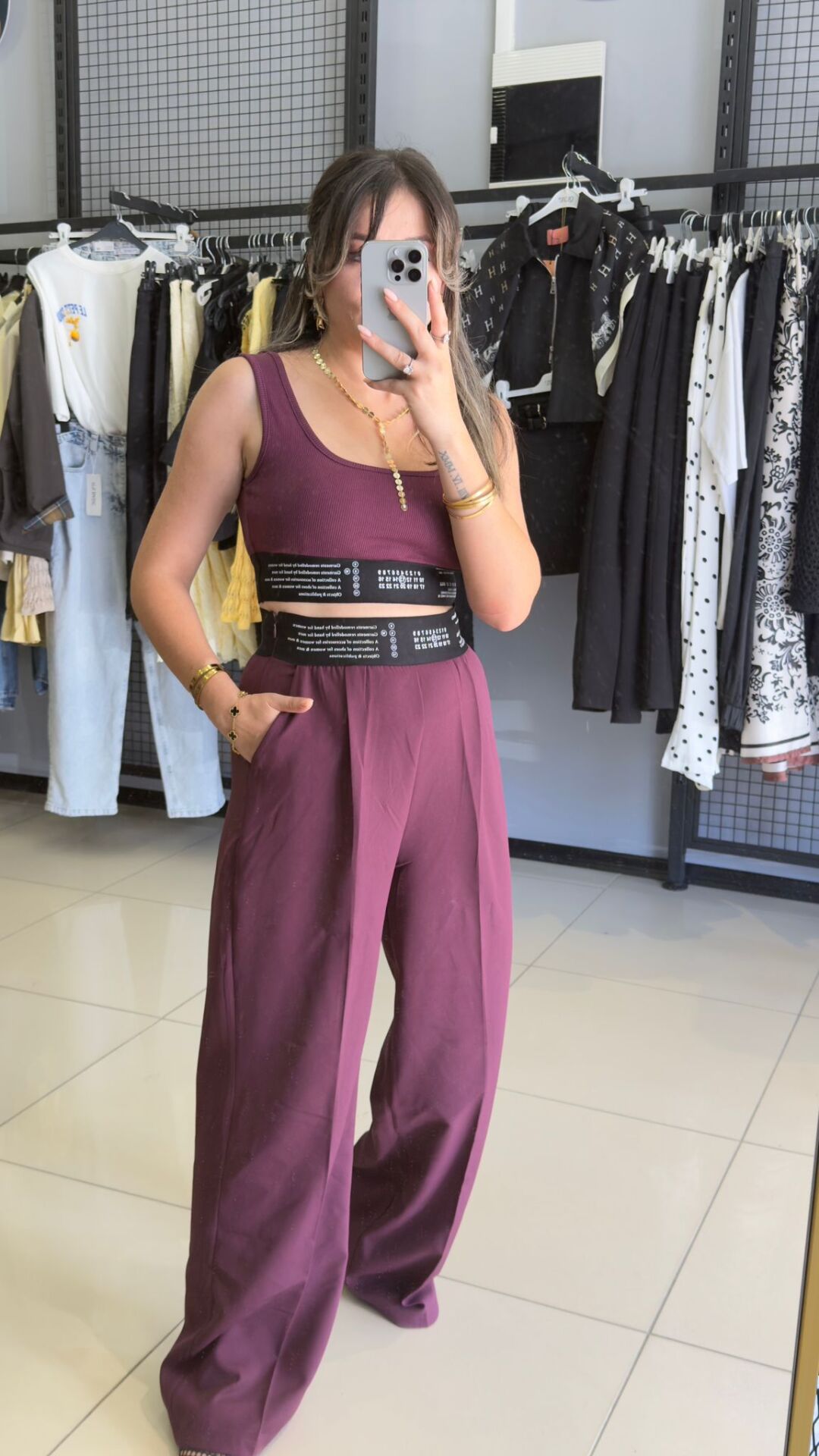 Belden Lastıklı Yazı Detaylı Tasarım Pantolon