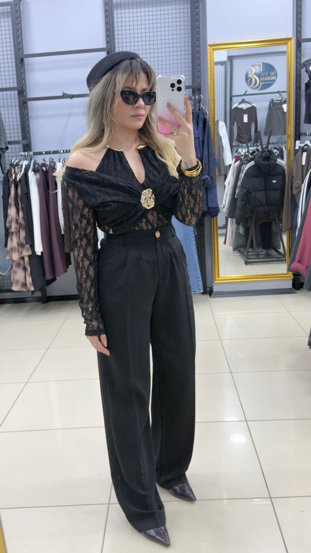 Gold Toka Detaylı Dantel Bluz-SİYAH