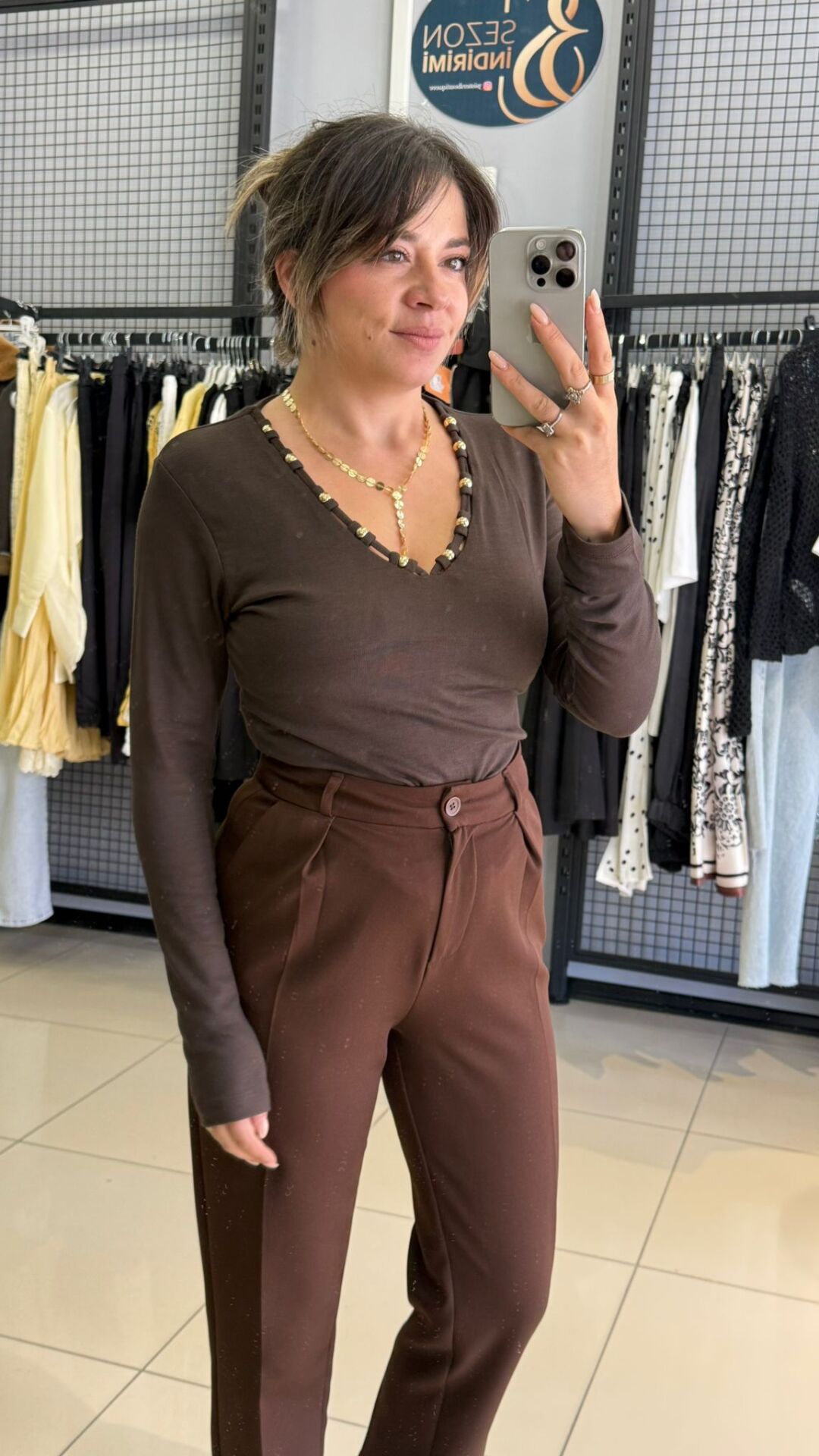 V Yaka Detaylı Bluz-KAHVE