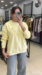 Marka Model Şardonsuz Sweatshirt-SARI
