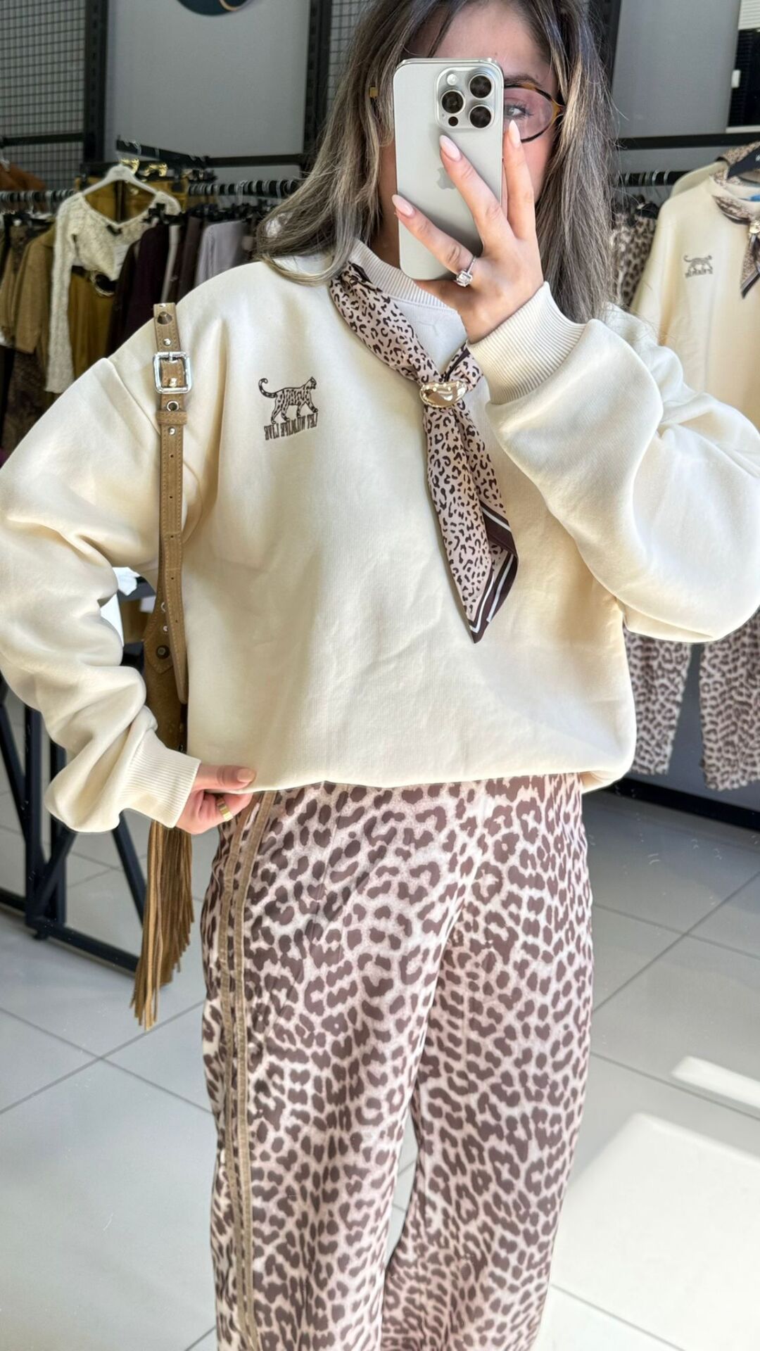 Şal Detaylı Şardonlu Sweatshırt-SARI