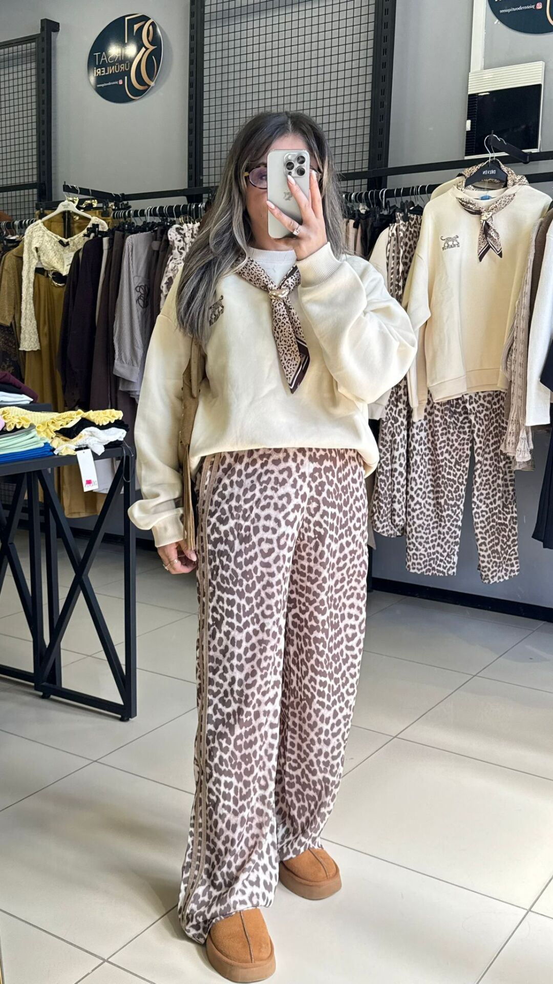 Beli Lastikli Saten Pantolon