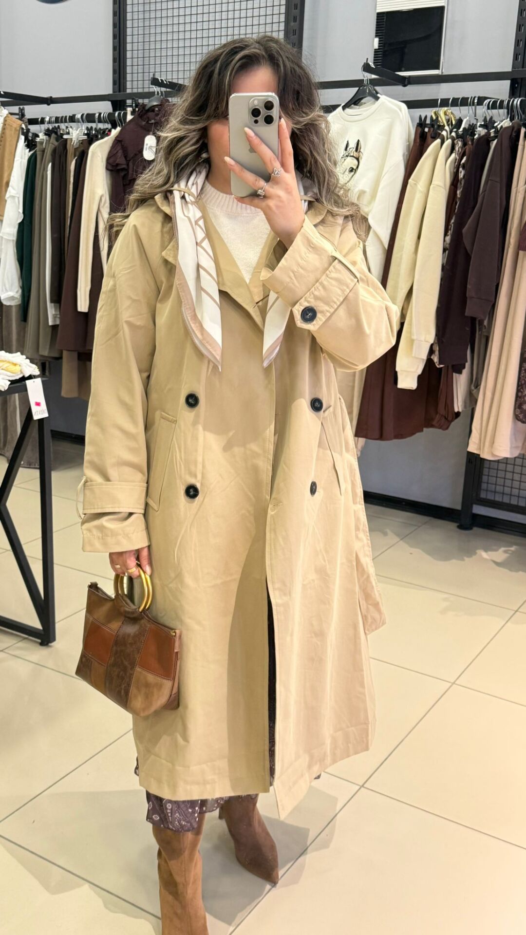 Kendinden Fularlı Tasarım Trenç