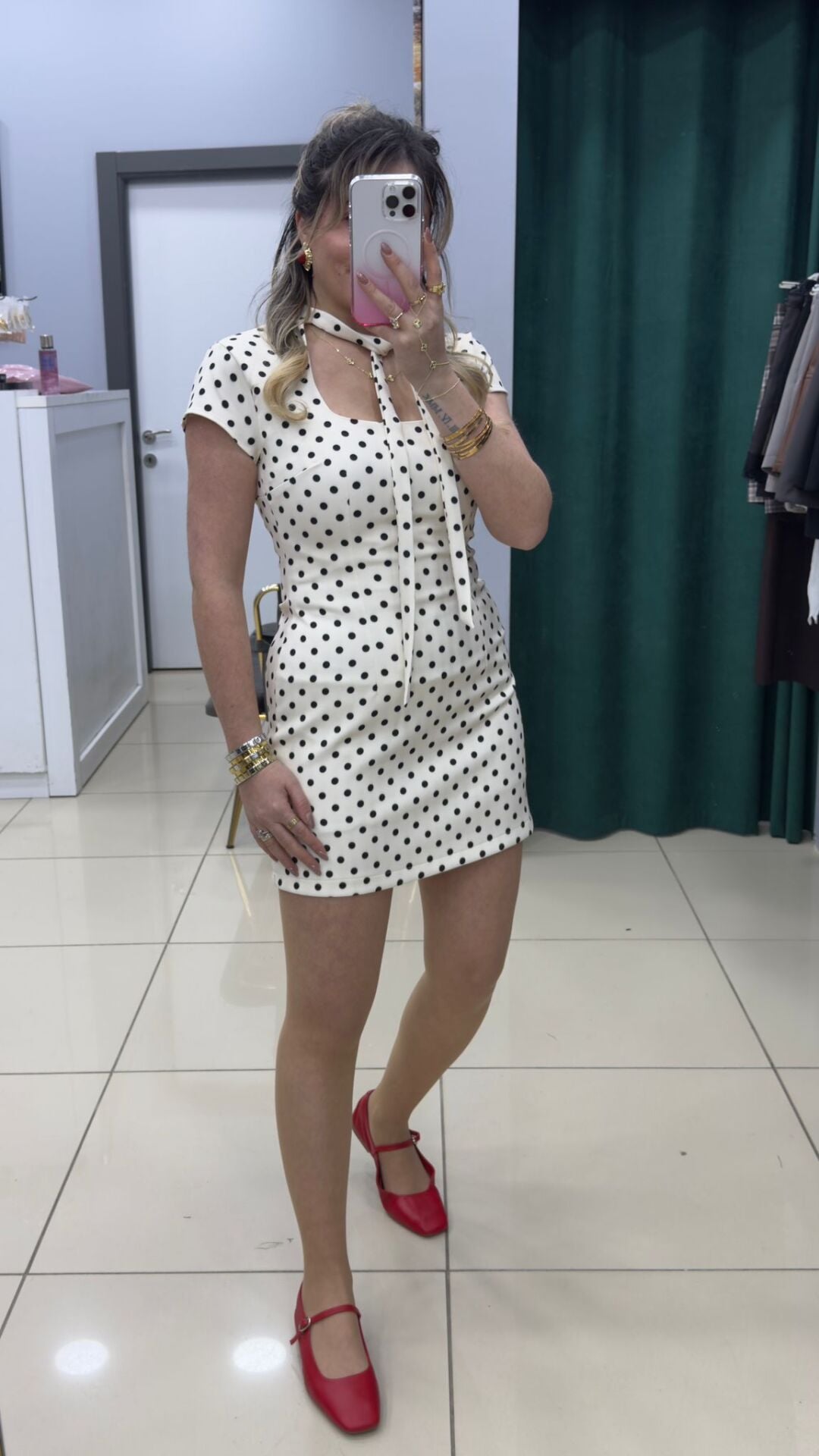 Marka Model Puantıyelı İçi Şortlu Elbise-BEYAZ