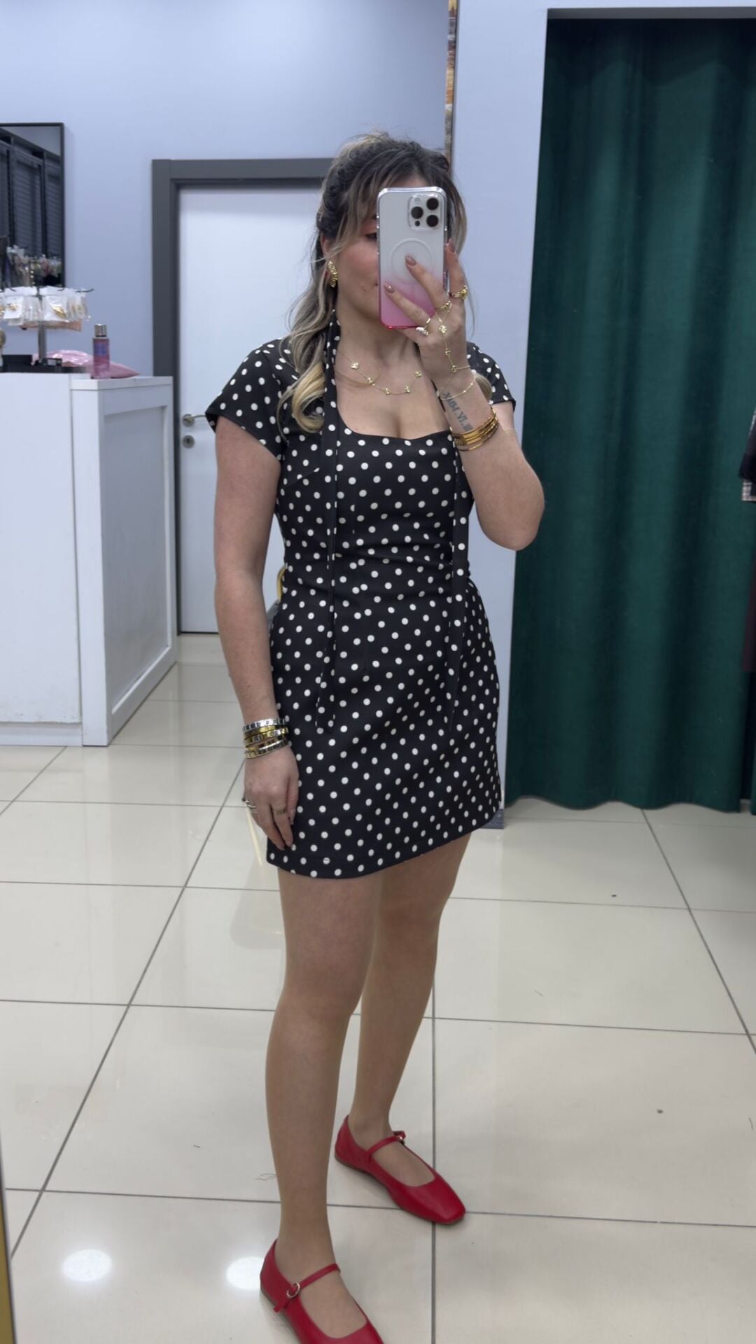 Marka Model Puantıyelı İçi Şortlu Elbise-SİYAH