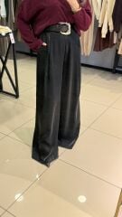 Marka Muadil Saten Kemerli Pantolon