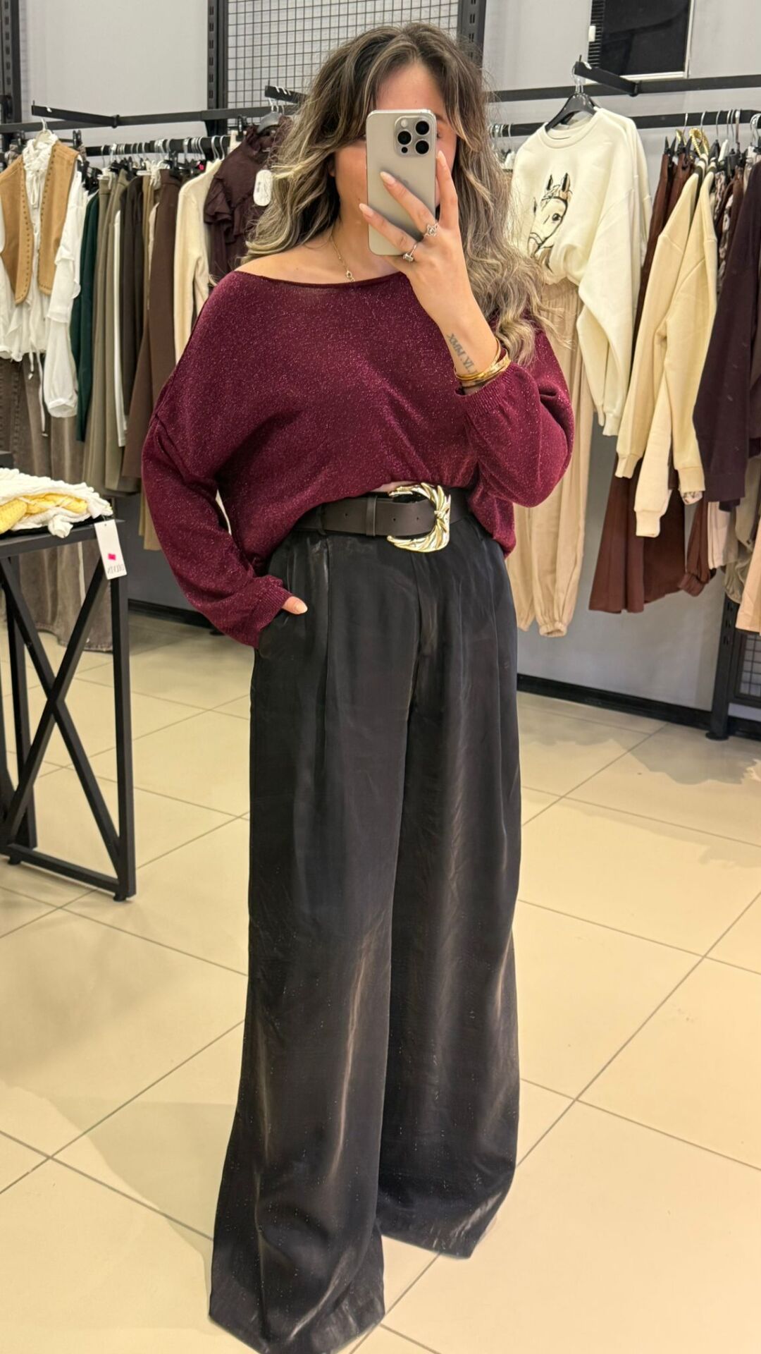 Marka Muadil Saten Kemerli Pantolon