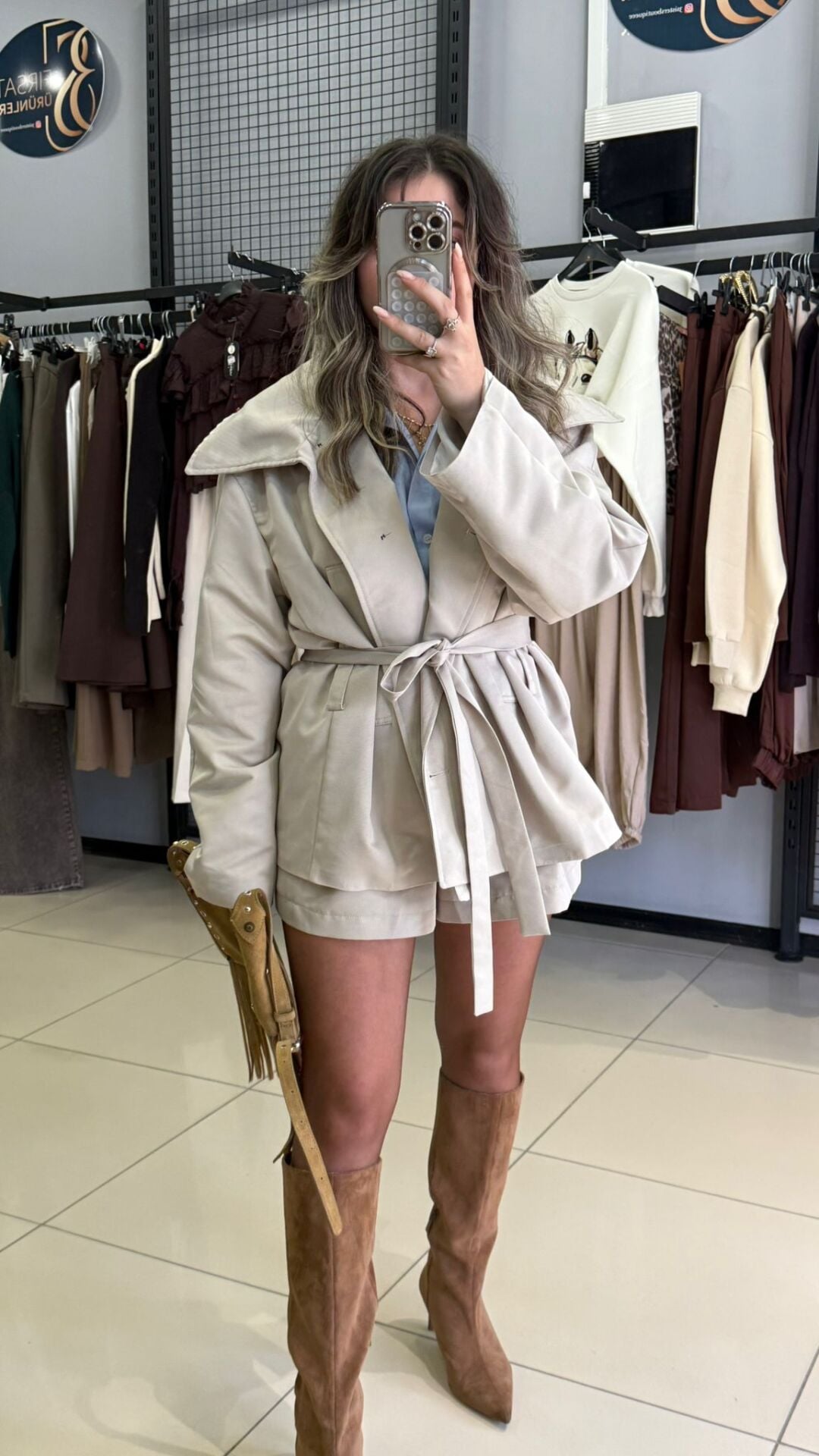 Belden Bagcıklı Trenç