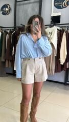 Düğme Detayı Şort