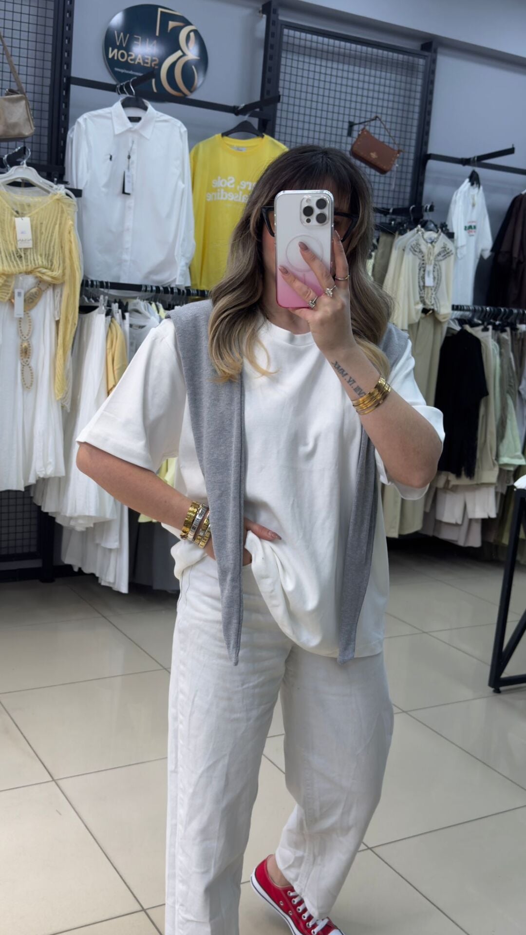 Kendinden Şal Detaylı Tshırt-GRİ