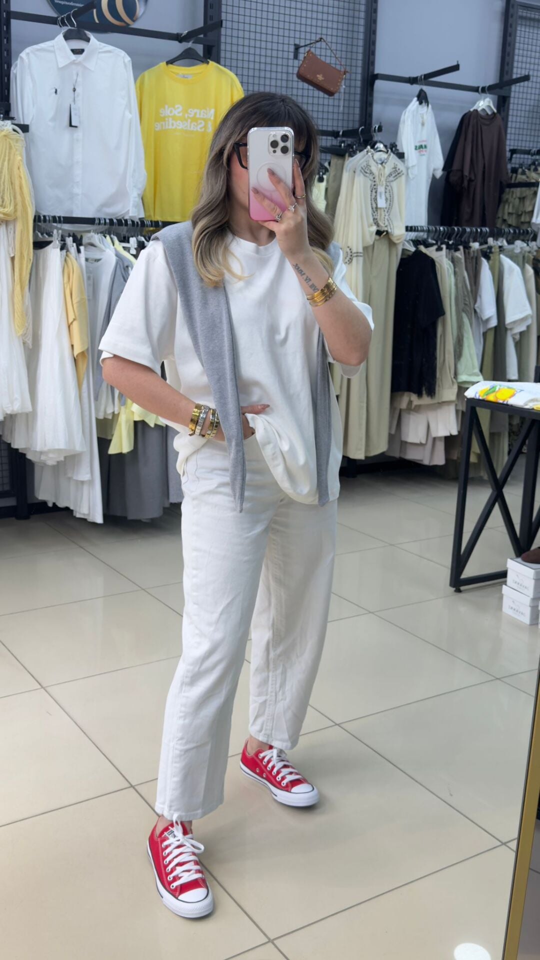 Kendinden Şal Detaylı Tshırt-GRİ