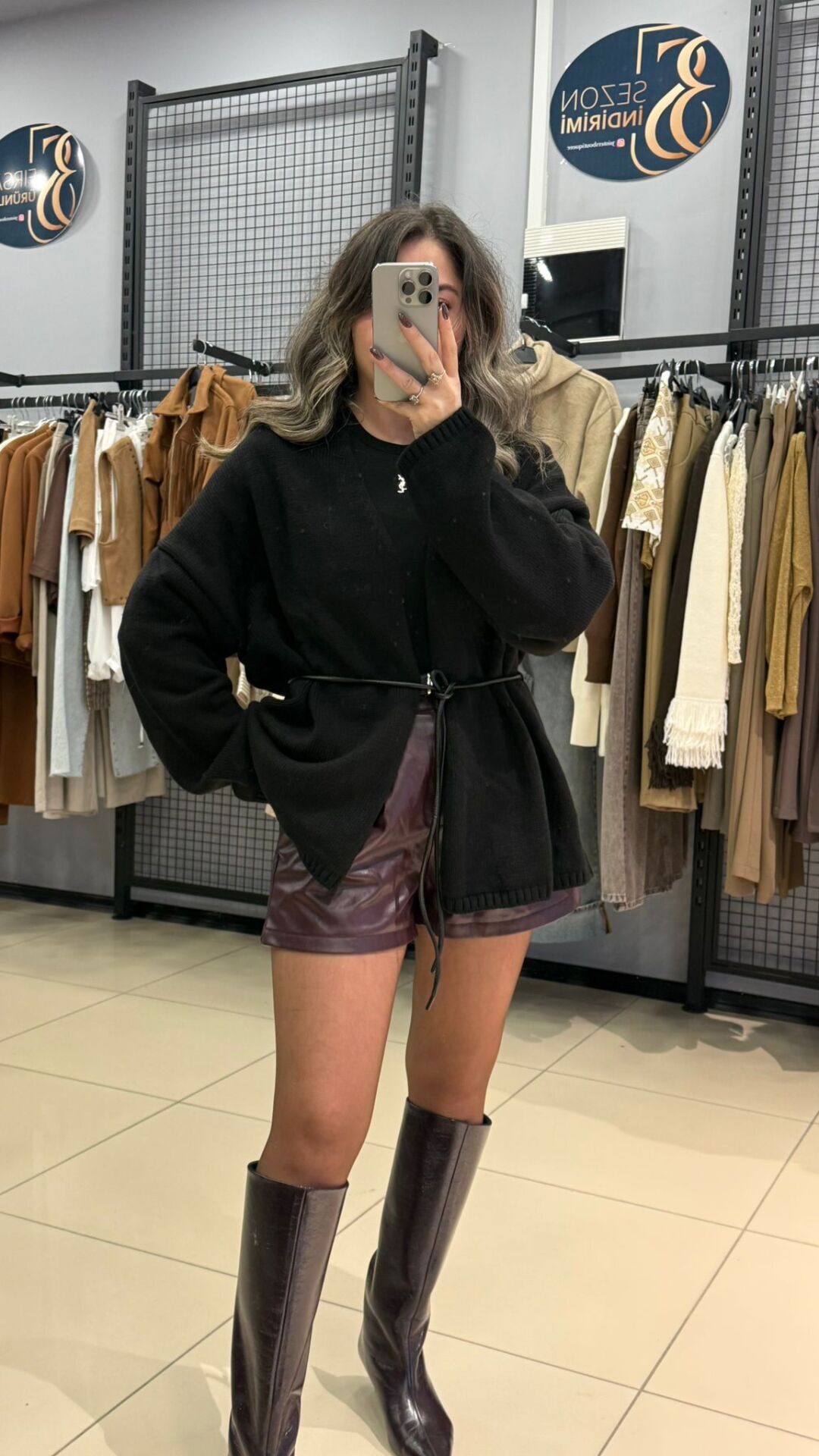 Marka Muadılı Deri Kusaklı Hırka