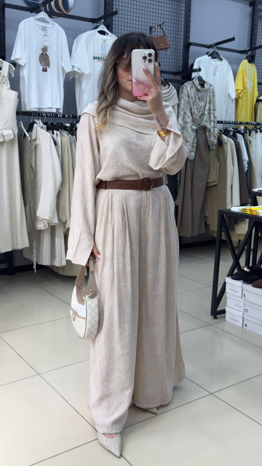 Marka Model Özel Jakarlı Takım