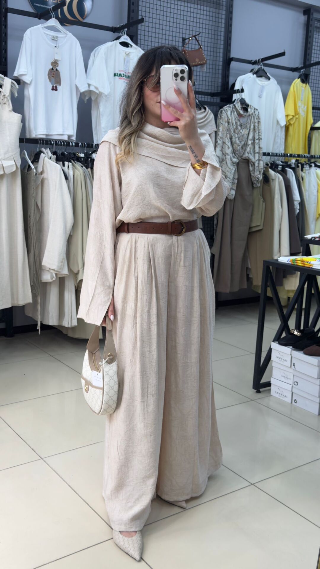 Marka Model Özel Jakarlı Takım